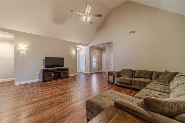 2147 Stockton Walk Way, Snellville, GA 30078