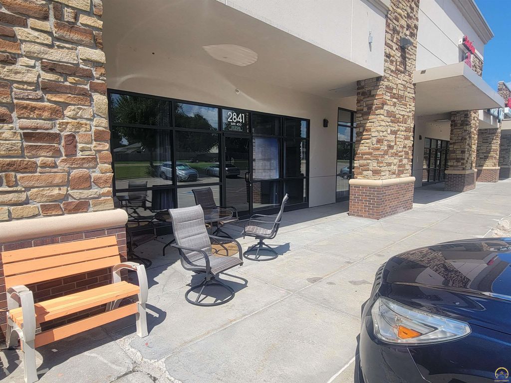 2841 SE Croco RD Suite 400, Topeka, KS 66605