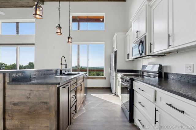 34803 S Falcon Crest Lane, Cookson, OK 74427