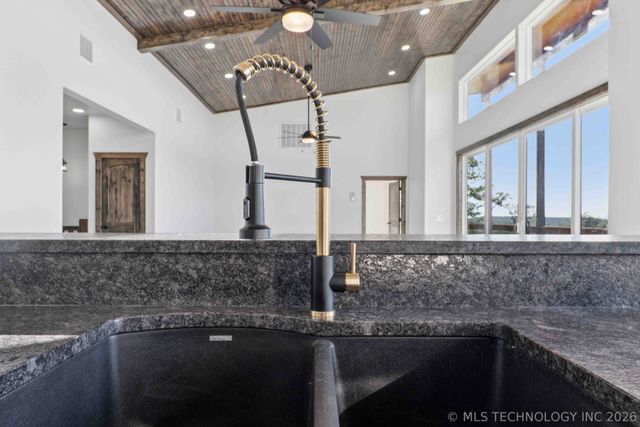 34803 S Falcon Crest Lane, Cookson, OK 74427