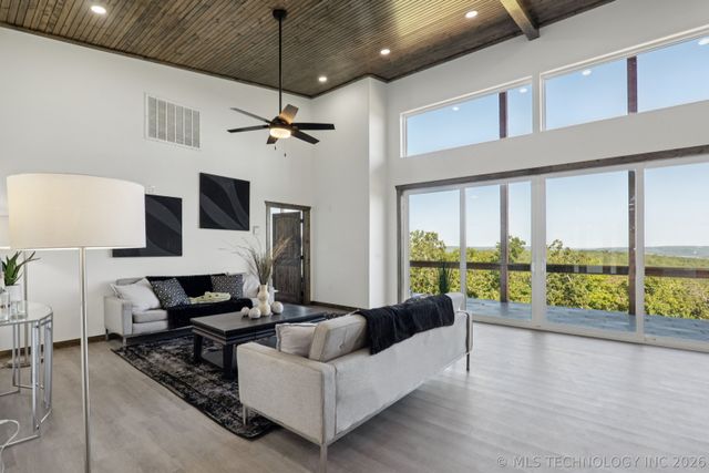 34803 S Falcon Crest Lane, Cookson, OK 74427