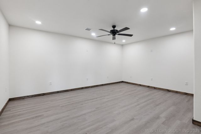 34803 S Falcon Crest Lane, Cookson, OK 74427