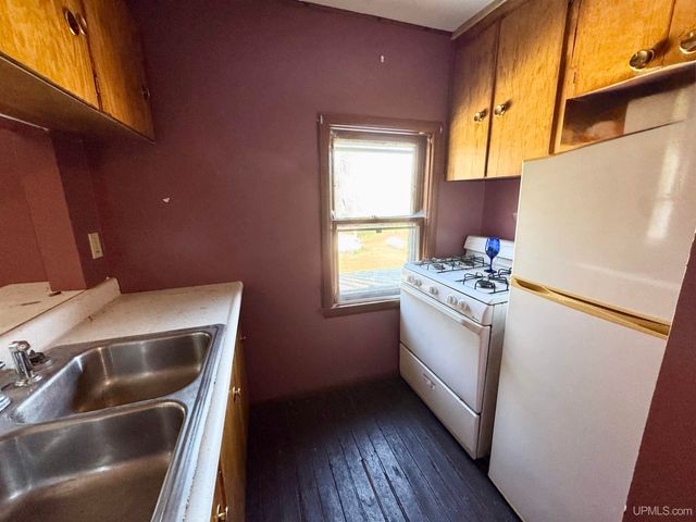 329 Maple Street, Amasa, MI 49903