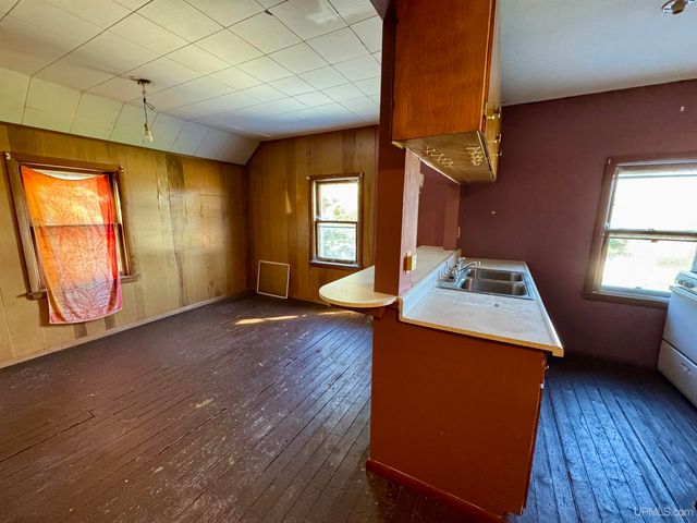 329 Maple Street, Amasa, MI 49903