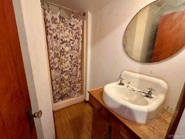 329 Maple Street, Amasa, MI 49903