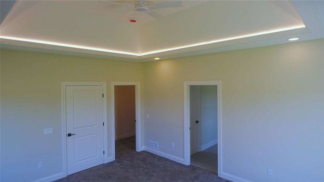2 Maries Way, Ogden, NY 14624