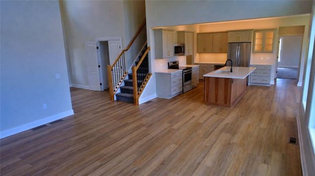 2 Maries Way, Ogden, NY 14624