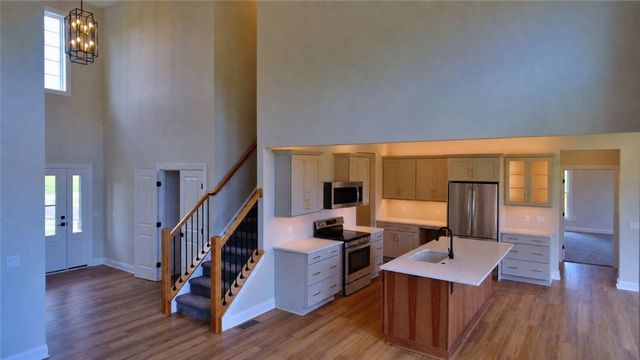 2 Maries Way, Ogden, NY 14624