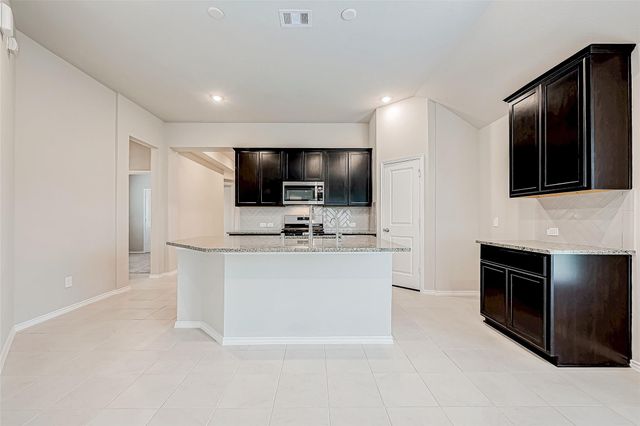 31801 Pecan Cottage Lane, Spring, TX 77386