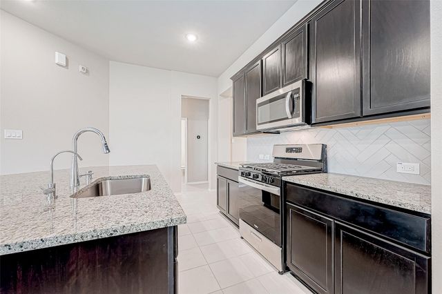 31801 Pecan Cottage Lane, Spring, TX 77386