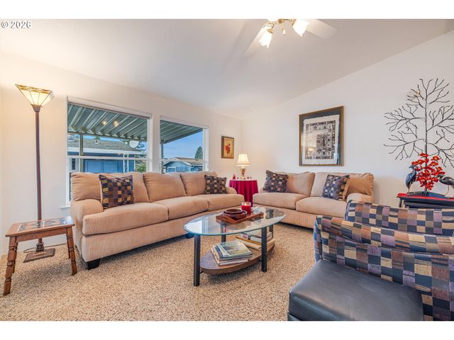 900 Ne FRANCIS Ave 63, Gresham, OR 97030