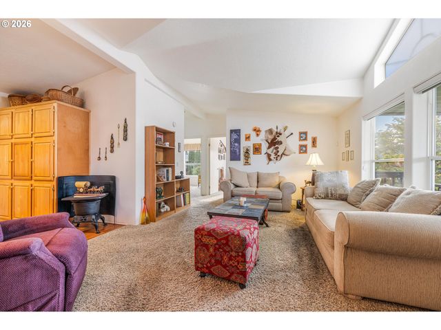 900 Ne FRANCIS Ave 63, Gresham, OR 97030