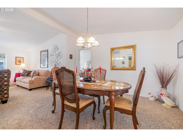 900 Ne FRANCIS Ave 63, Gresham, OR 97030