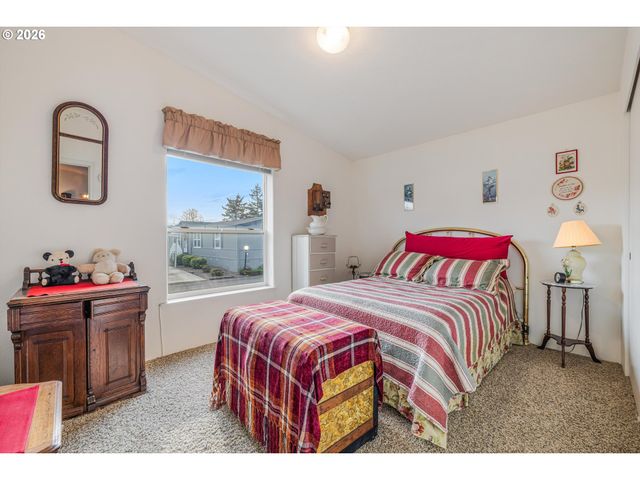 900 Ne FRANCIS Ave 63, Gresham, OR 97030