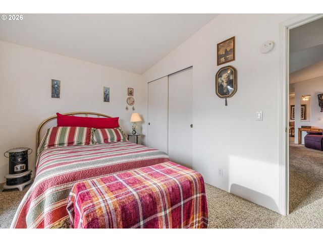 900 Ne FRANCIS Ave 63, Gresham, OR 97030