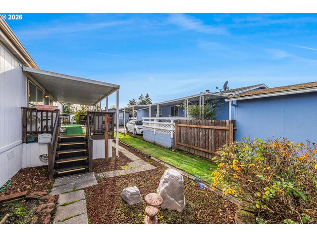 900 Ne FRANCIS Ave 63, Gresham, OR 97030