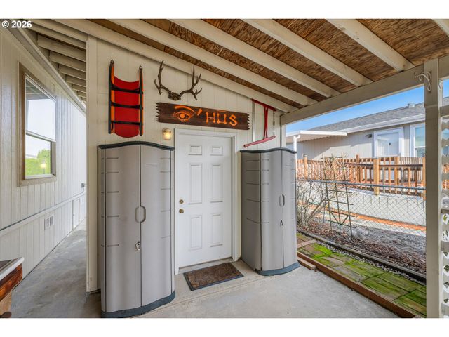 900 Ne FRANCIS Ave 63, Gresham, OR 97030