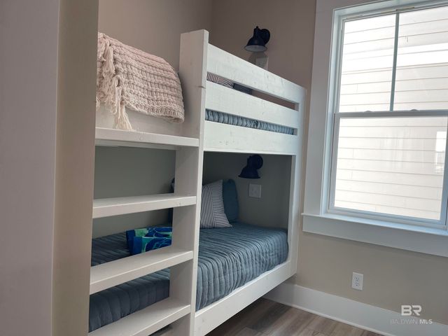 951 W Lagoon Avenue G, Gulf Shores, AL 36542