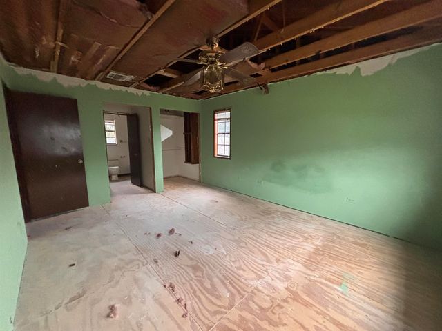 137 Glenhill Drive, Houma, LA 70363