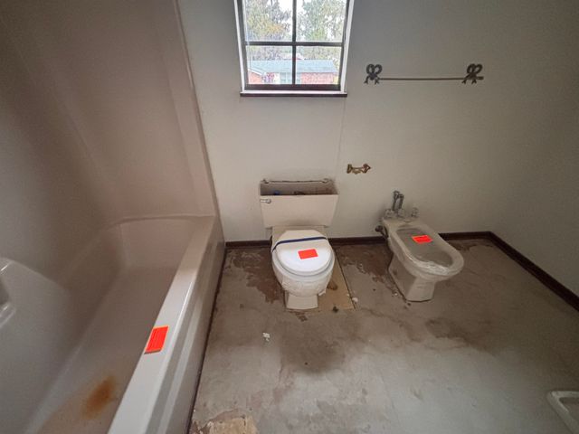 137 Glenhill Drive, Houma, LA 70363