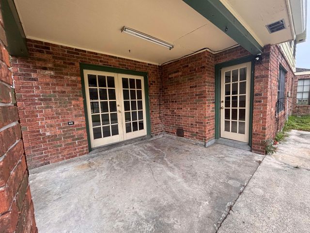 137 Glenhill Drive, Houma, LA 70363