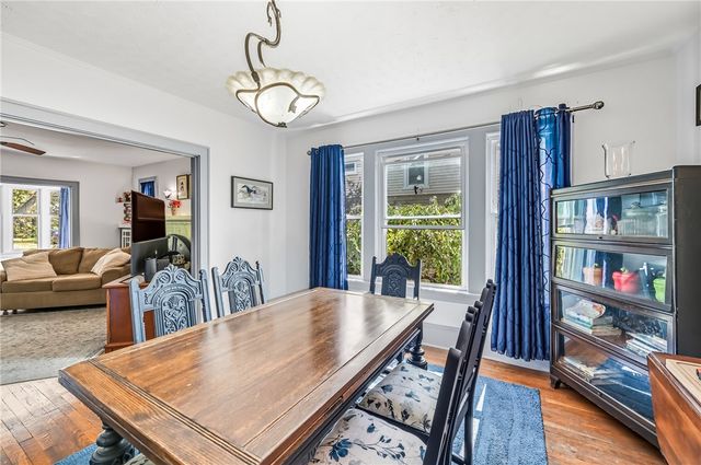 71 Lyle Dr, Hermitage, PA 16148