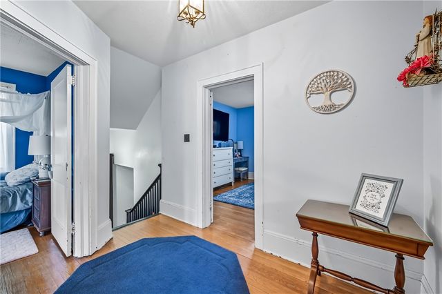 71 Lyle Dr, Hermitage, PA 16148