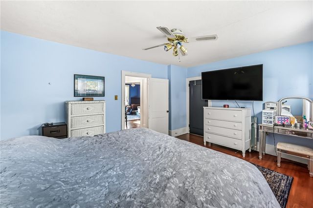 71 Lyle Dr, Hermitage, PA 16148