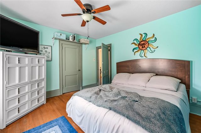 71 Lyle Dr, Hermitage, PA 16148