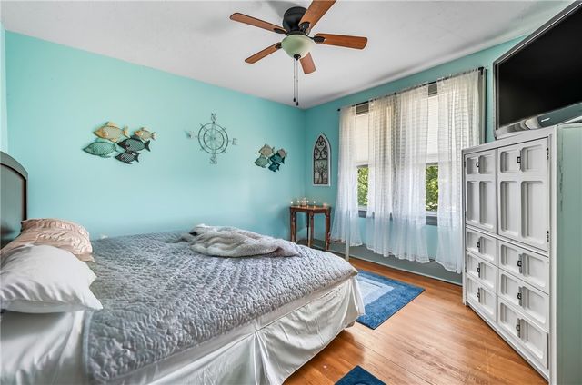 71 Lyle Dr, Hermitage, PA 16148