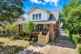 71 Lyle Dr, Hermitage, PA 16148