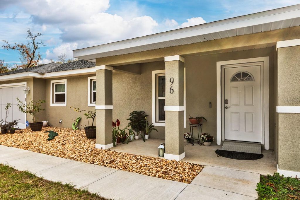 Image 2 of property listing at 96 FISHER WAY TRAIL, Ocklawaha, FL 32179