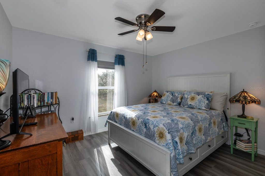 Image 15 of property listing at 96 FISHER WAY TRAIL, Ocklawaha, FL 32179