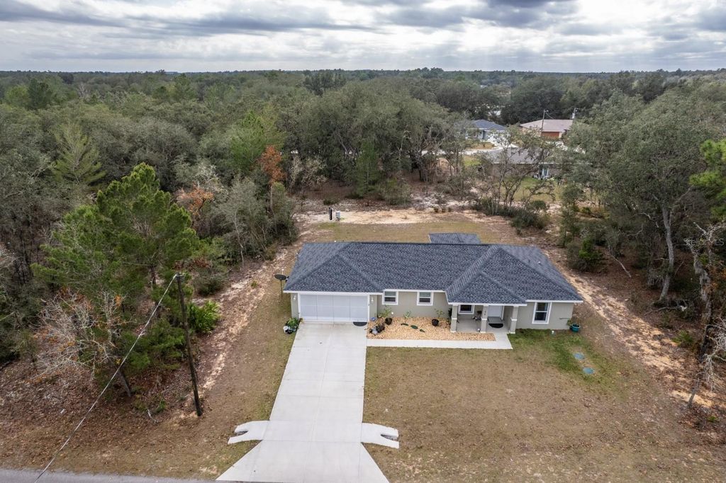 Image 24 of property listing at 96 FISHER WAY TRAIL, Ocklawaha, FL 32179