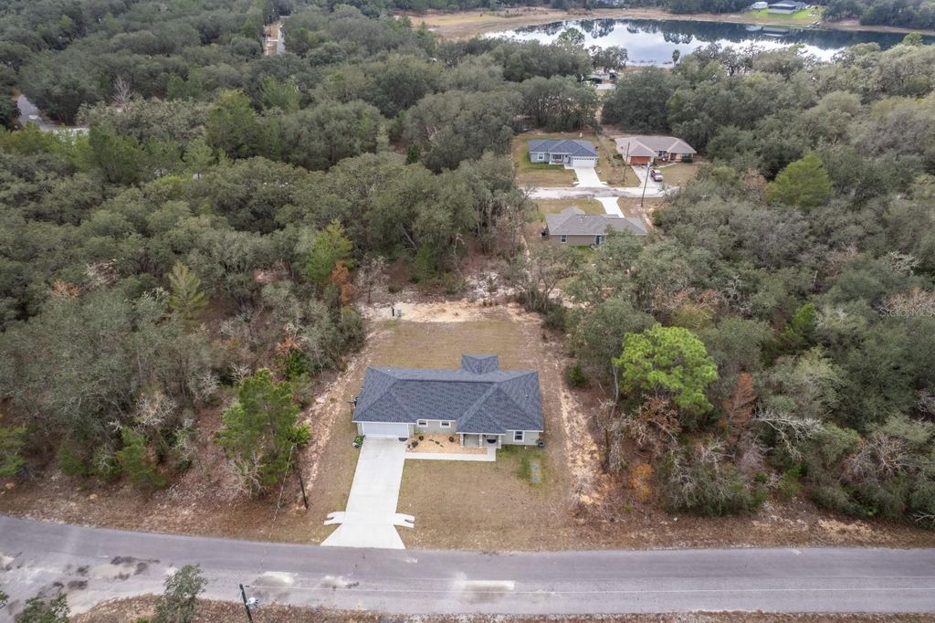 Image 25 of property listing at 96 FISHER WAY TRAIL, Ocklawaha, FL 32179