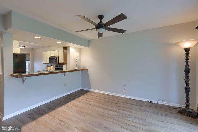 117 TREETOPS DR, Lancaster, PA 17601