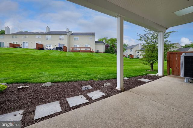 117 TREETOPS DR, Lancaster, PA 17601