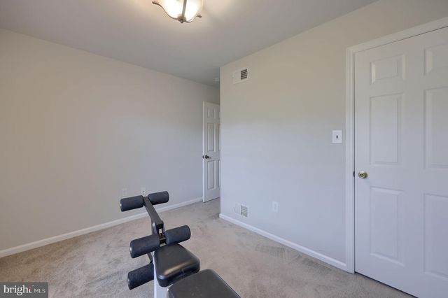 117 TREETOPS DR, Lancaster, PA 17601
