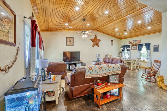 86 Bruce Boulevard Rock Creek, Canadian, OK 74425