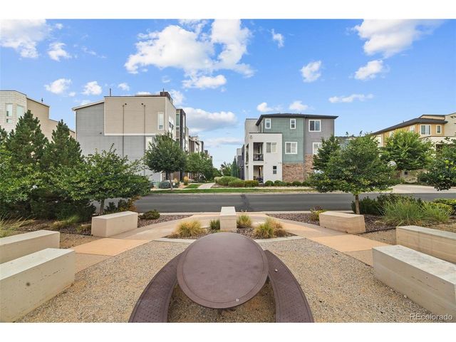 612 E Hinsdale Ave, Littleton, CO 80122