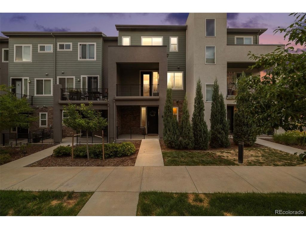612 E Hinsdale Ave, Littleton, CO 80122