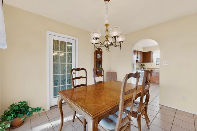 840 Stagecoach Road SE, Rio Rancho, NM 87124