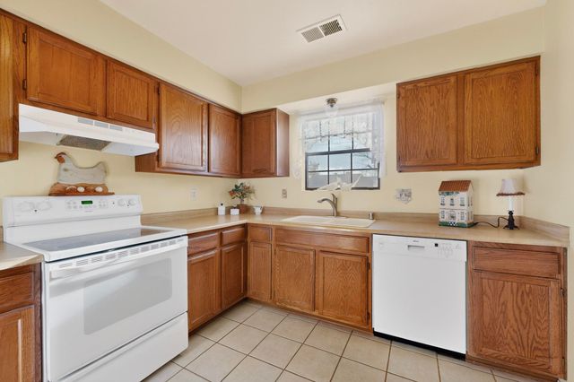 840 Stagecoach Road SE, Rio Rancho, NM 87124