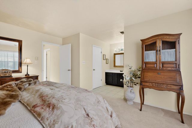 840 Stagecoach Road SE, Rio Rancho, NM 87124