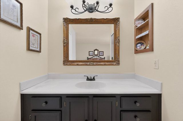 840 Stagecoach Road SE, Rio Rancho, NM 87124