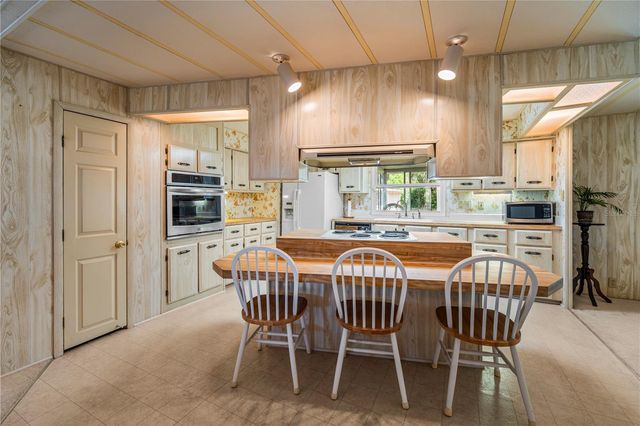 2513 INDEPENDENCE LANE, St Cloud, FL 34772