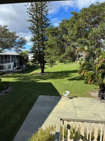 306 Norwich M 306, West Palm Beach, FL 33417