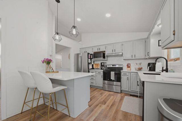 11803 W Murdock Ave, Wichita, KS 67212