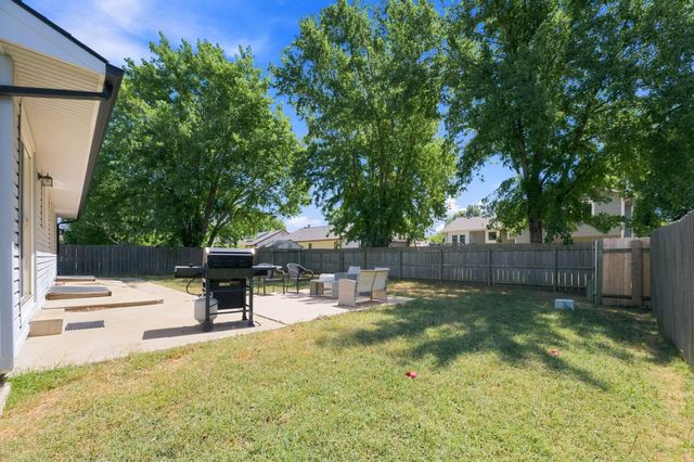 11803 W Murdock Ave, Wichita, KS 67212
