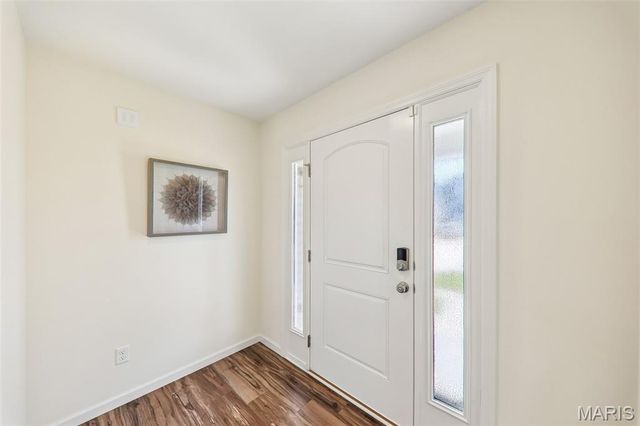 819 Cedar Bluff Way, Fenton, MO 63026